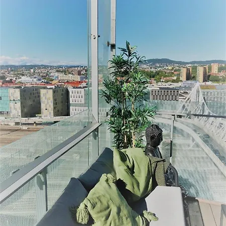 Lägenhet Luxury - Stunning View - City Centre - 2 Private Balcony- Easy 24 7 Check