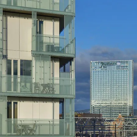 Lägenhet Luxury - Stunning View - City Centre - 2 Private Balcony- Easy 24 7 Check
