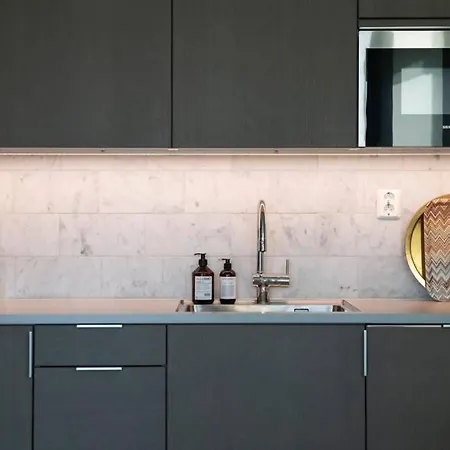 Daire Luxury - Stunning View - City Centre - 2 Private Balcony- Easy 24 7 Check